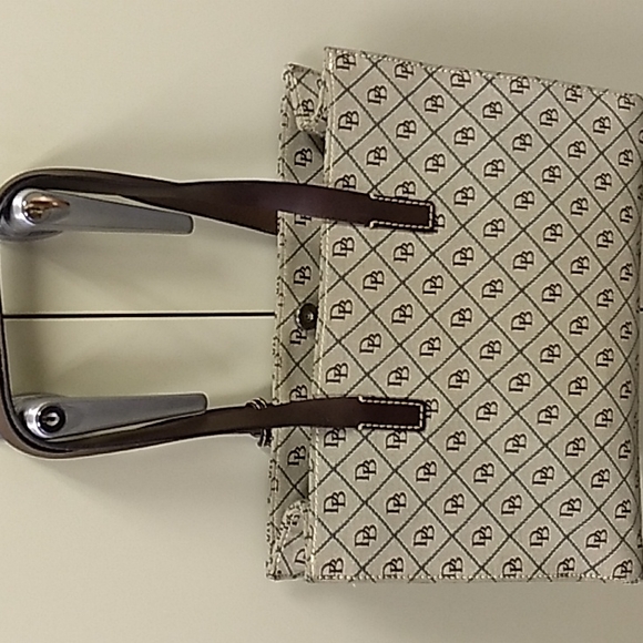 Dooney & Bourke ladies  purse or tote bag - Picture 2 of 7